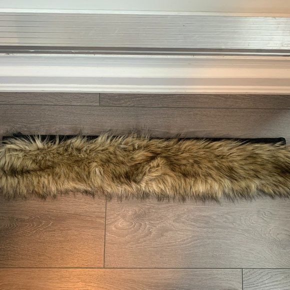 Aritzia Community Paradigm Fishtail Parka (Small) - Picture 7 of 11